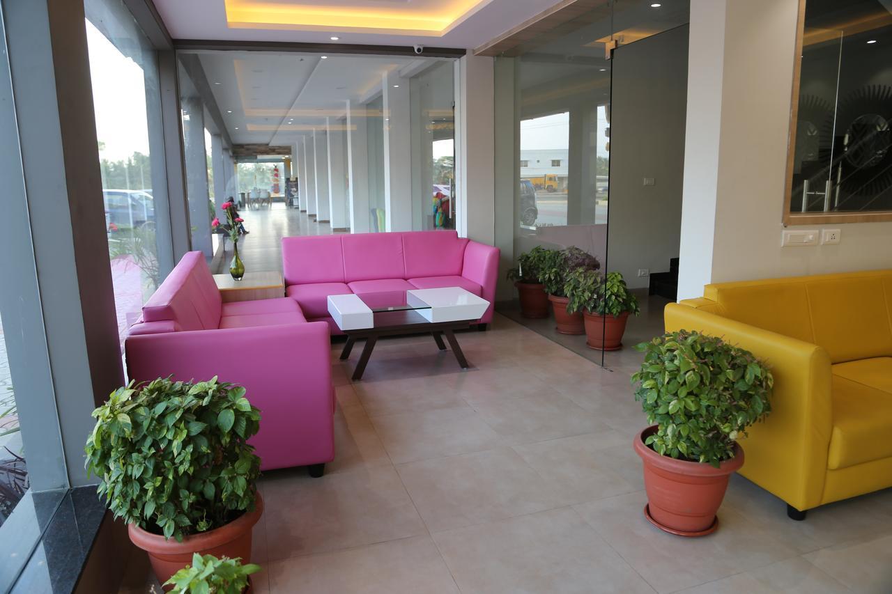 The Palm Residency- Ariyanoor Hotel Salem Exterior photo